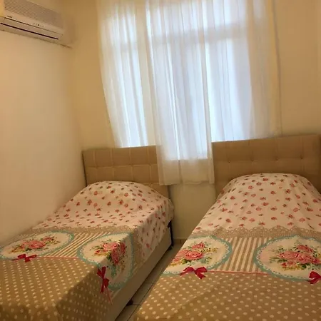 Apartahotel Akpolat 2*